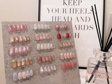 カラーの種類やデザインアートも豊富に揃えております。