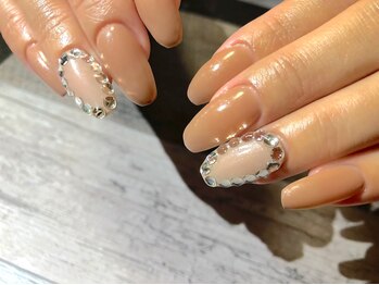 シンプルきらきらネイル