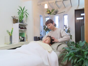 サロン ププ(salon pupu)の写真/【極上体験♪】歴30年の美容師だからこそできる、超本格派の極上ヘッドスパ！日頃の疲れを癒します◎