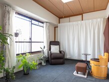 きれぷら(Kire+)の雰囲気（ゆっくり寛げるよもぎ蒸し部屋。個室になっております）