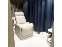 ベルム シエル 銀座店(BELME ciel)の雰囲気（半個室3席の開放感ある綺麗な店内♪[眉毛/アイブロウ/メンズ]）