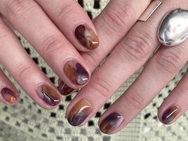 ブラウンニュアンスネイル