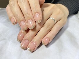 hand  nail