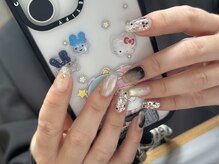 エヌ(enu)の雰囲気（nail design）
