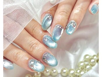 ヨシ ネイル 新宿店(Y.S NAIL)の写真/ショート/オフィスネイルもキラキラ華やかに♪お爪のお悩みもご相談ください!