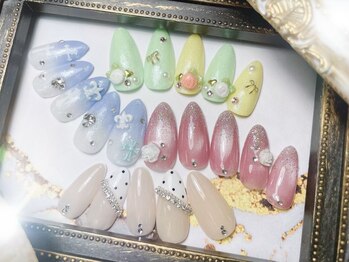 エスフィーネイルサロン ブリーユ(Esfy nailsalon Brille)の写真/流行に敏感なスタッフ抜群のデザイン力で差がつく!【長さ出し定額 ¥12900】いつでもオフ無料なのが嬉しい★