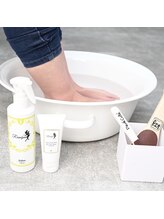指先から気分が変わる♪素肌を出すのが楽しくなる、ご褒美フットネイルが人気【パラジェル/三鷹】