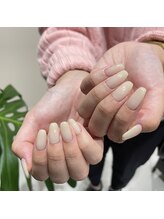 ミントリーフ バイ リート(Mint leaf by Reat)/ベージュ×ゴールドラメ