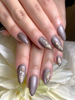 フォフォ(fofo)/上品グレーネイル