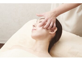 サレーヌ 甲子園店/小顔矯正(フェイシャル)