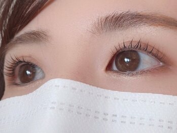 ネイルサロンアンドスクール ミリオン ケイテイ(MILLION KT)の写真/大人気【次世代まつ毛パーマ”パリジェンヌラッシュリフト”】根元から立ち上げ自まつ毛を最大限に見せます