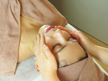 スキンケアラウンジ バイ オルビス(SKINCARE LOUNGE BY ORBIS)の写真/乾燥、くすみ、ハリのなさなどエイジングケアをお考えの方にオススメ★透明感・潤い溢れる素肌に♪