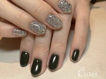 キュアーズ ネイル(CURES NAIL)/ラメと緑のワンカラー