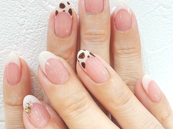アミュレットネイル(amulettenail)の写真/≪パラジェル使用≫爪を削らないパラジェルで自爪に優しくネイルが楽しめる♪丁寧なケアで持ちの良さも◎