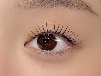 モアエッジ 表参道店(more edge)の写真/【カール持続力に自信有】当店リピートNo.1★パリジェンヌラッシュリフト¥6000!コーティング付きで長持ち◎