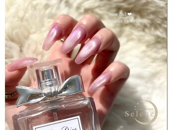 ネイルサロンセレーネ(Selene)の写真/10本長さだしで美しいフォルムを叶え、大人気のマグネットワンカラーで輝く指先に♪