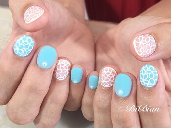 エステルーム ビビアン(BiBian)/レースフラワーネイル
