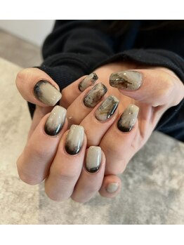 リアンジェ(Lienge)の写真/<上質な空間と技術>忙しい大人女性のためのこだわりサロン。落ち着いた店内でワンランク上のネイル体験を
