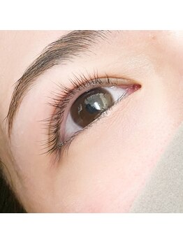 ピリナ(pilina)/パリジェンヌラッシュリフト