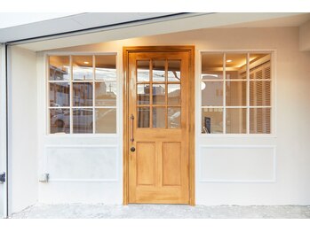 打出はり灸院 接骨院/入口