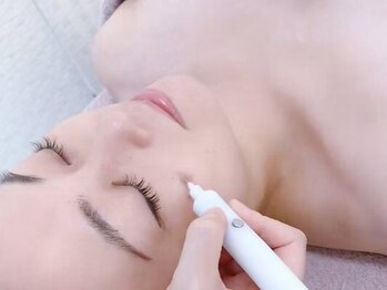 beauty salon からだ美人の写真/【結果が目に見えてわかるシミケア☆】痛みの少ない低周波ペンシルでシミにピンポイントでアプローチ♪