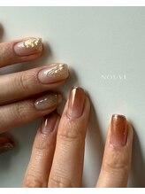 ヌーヴ(NOUVE)/asymmetry nail