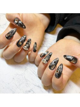 カロン(Kalon)/ブラックマグネットネイル