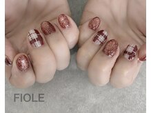 フィオル(FIOLE)/チェックネイル♪