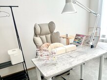 ベルネイル(belle nail)の雰囲気(落ち着いた空間でゆったり施術♪Netflix等もご覧いただけます。)