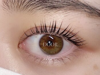 アイラッシュサロン ドア(DOOR)の写真/【＆ヘルシー】「エクステだけ」「パーマだけ」では叶わない《ボリューム＋長さ＋カール》を実現☆