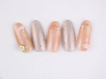 アムルーズ(Amoureuse)/上品パールフラワーネイル♪