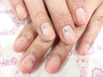 ネイルサロン 爪吉/上品な大人レディーにオススメ♪