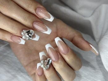 グランドオウジャ(Grand Ouja)/フレンチネイル