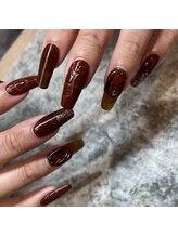 エーナイン イオンモール三川店/スタッフ秋ネイル