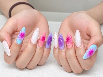 カラフルフラワーネイル