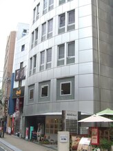 サローネファミリア(SALONE FAMILIA)/西鉄福岡(天神)駅徒歩3分