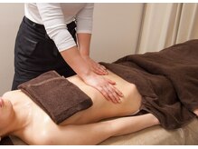 リンパマッサージ専門サロン シンシアリー(Sincerely)/流れ6.硬くなったお腹を緩ませて