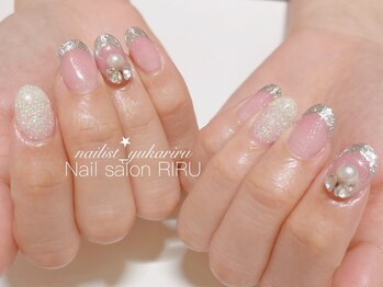 リル(RIRU)/ガラスフレンチ×Vカット