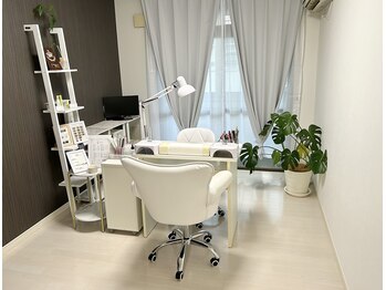 ネイルサロン アテナ(Athena)