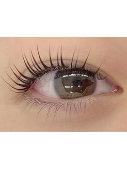 ナチュラル上品な目元にしたい