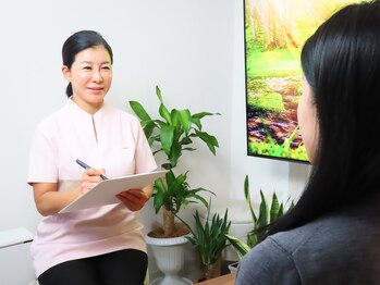 スロー(Slow)/代表キムによる本格韓国式施術