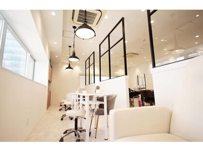 リンドネイル バイ モカ アンド ララ(Lind nail by moca and LaLa)の写真