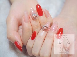 シンプル＆贅沢ビジューネイル