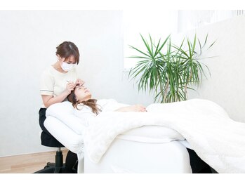 サロン ド ラヴィエール(salon de Laviere)/施術中