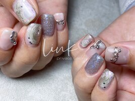 キラキラ　ニュアンスネイル