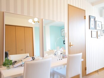 ネイルアンドまつげエクステ専門サロン スリー(THREE)/内観☆