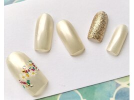 マニキュア小花柄ネイル！