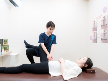 ウィズ タスク 袋井店(with TASUKU)の写真/【専門誌に美容整体メソッド掲載◎】実際に体感してみてください♪《姿勢分析＋腰痛整体￥2,980》