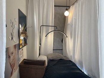 エアーグロー(airglow)の写真/オーナーが最初から最後まで担当するプライベートサロン。仕事帰りでも通える大人女性のための隠れ家サロン