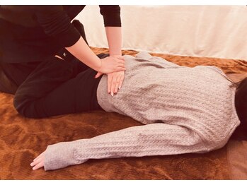 カイロプラクティックミルク(chiropractic milk)の写真/あなたの不調に合わせた心地良い施術で、根本から美しい身体へ導きます。ヘッドスパ付きで不眠解消も◎